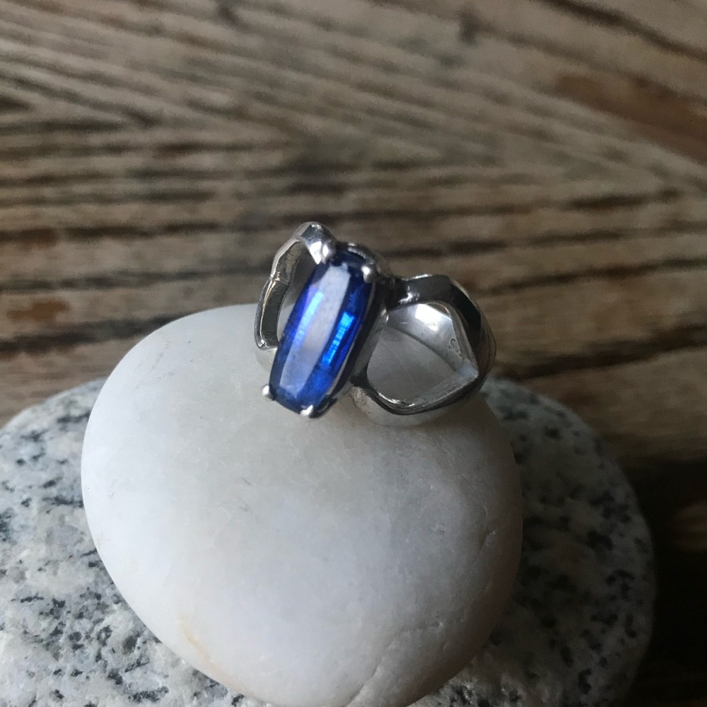 Sterling Silver Blue Sapphire Gemstone Ring. Size7